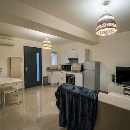Appartement Des Carmes Nimes Exterior photo