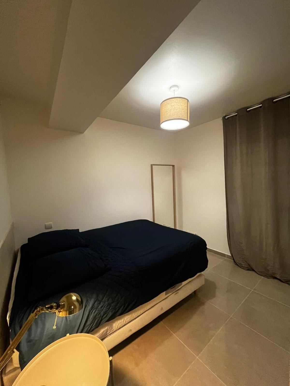 Appartement Des Carmes Nimes Exterior photo