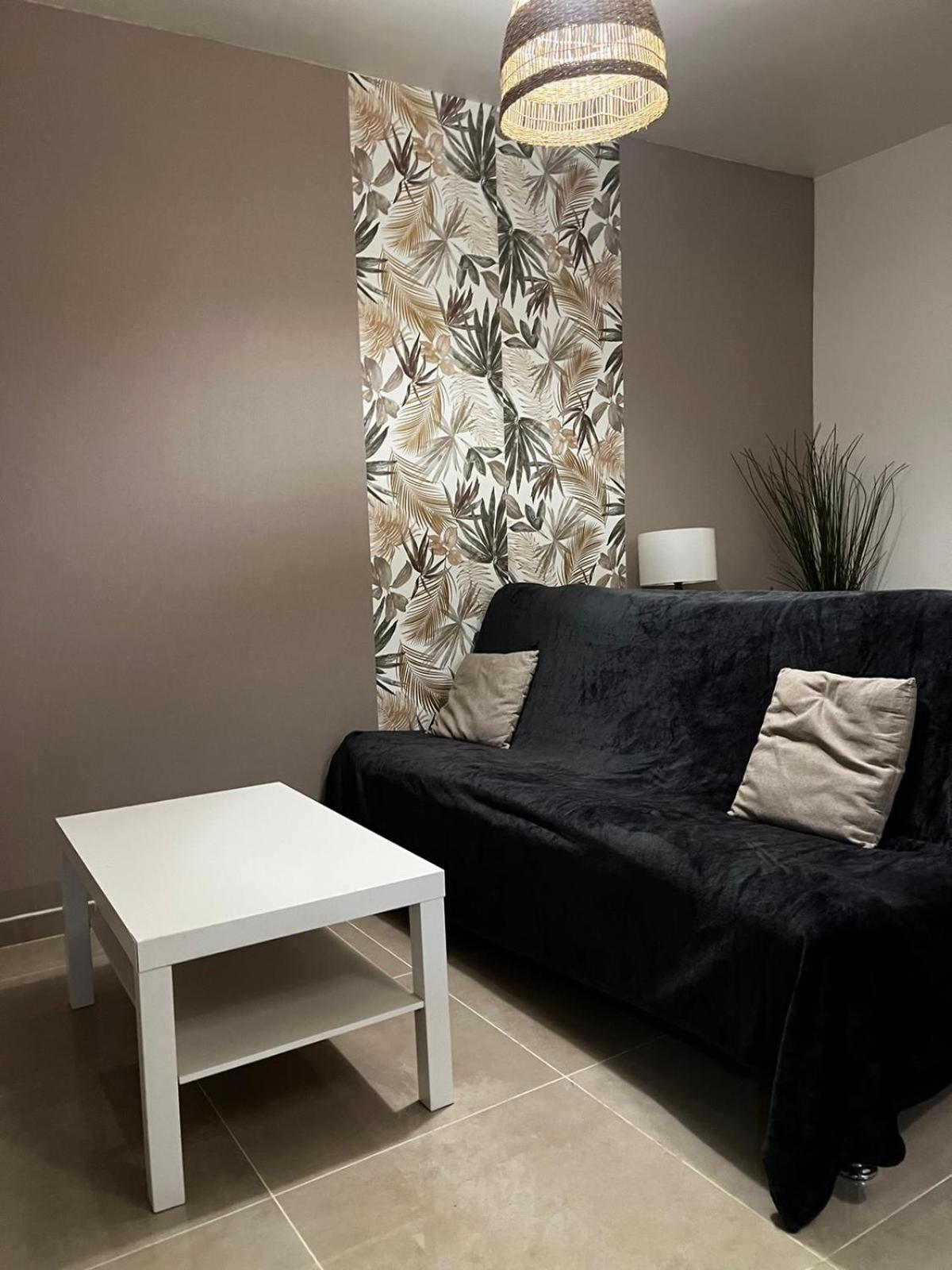 Appartement Des Carmes Nimes Exterior photo